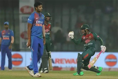 Mushfiqur Rahim stars as Bangladesh defeats India 4