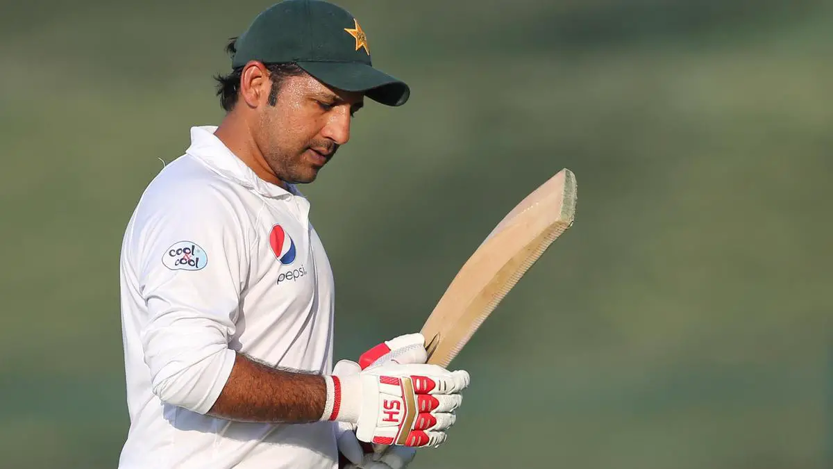 Who thinks Sarfaraz Ahmed shall depart himself from Test cricket and focus on red-ball format?. Image: EssentiallySports