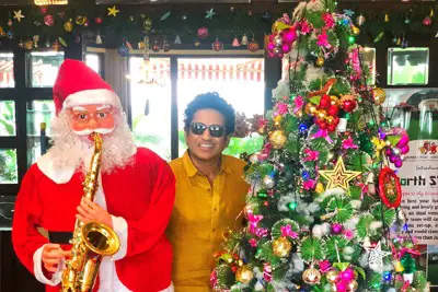 Cricketers around the world celebrate Christmas 1