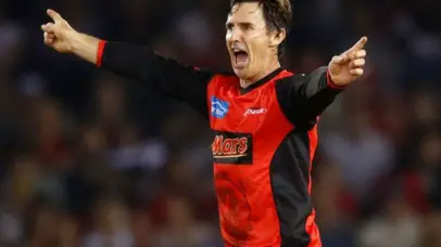 A fan suggests a plan to reschedule IPL and Brad Hogg liked it passing to Sourav Ganguly