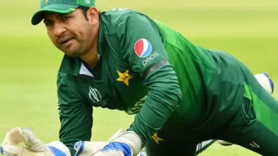 Sarfaraz Ahmed demoted to category C in latest central contracts list
