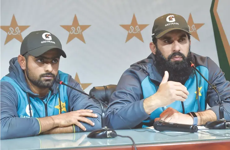 Aamer Sohail takes a dig at Misbah's defensive captaincy and questions over Babar's captaincy