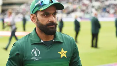 Later, after Hafeez personally conducted a test and came negative, this raised a lot of questions for the public, and the CEO of the Pakistan Cricket Board (PCB) has lashed out at him.