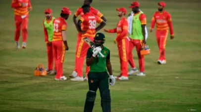 Pakistan dissatisfied in super over, could not whitewash Zimbabwe