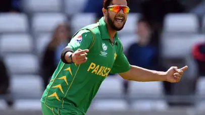 Melbourne Renegades offer Imad Wasim to play BBL 2020-21