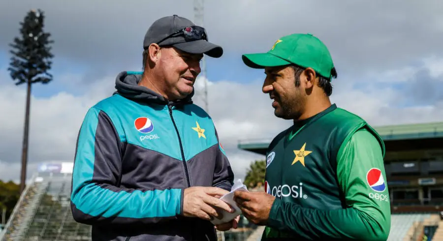 Mickey Arthur lauds Sarfaraz Ahmed for his leadership skills