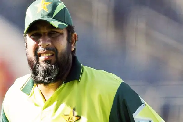Previous Pakistan captain Inzamam-ul-Haq had some hard words for Pakistan selectors as they decided to go for certain bizarre decisions. He cracked down on the,